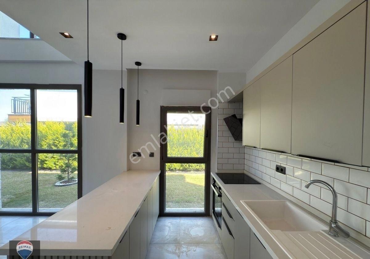 Kuşadası Defne Villaları Satılık Müstakil Özel Havuzlu Villa - Görsel 5