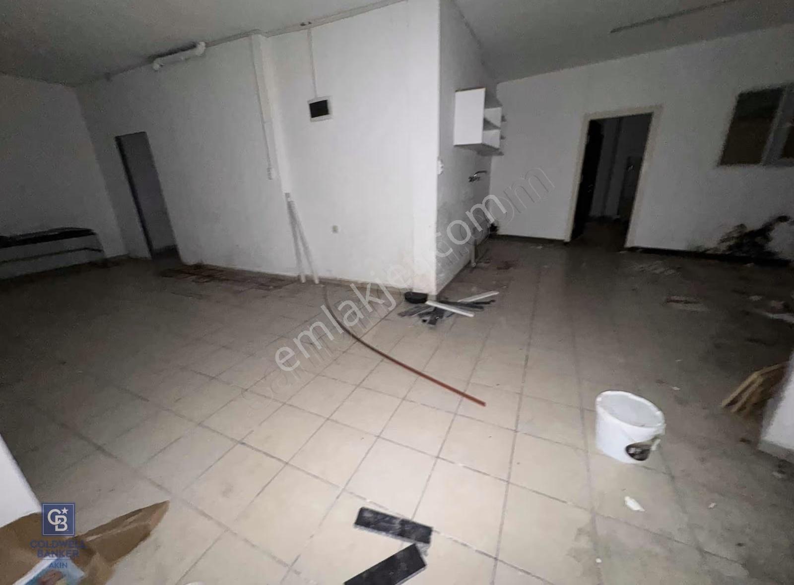 Sancaktep Yenidoğan Bahçelievler Caddesine Cephe Kiralık Dükkan - Görsel 8