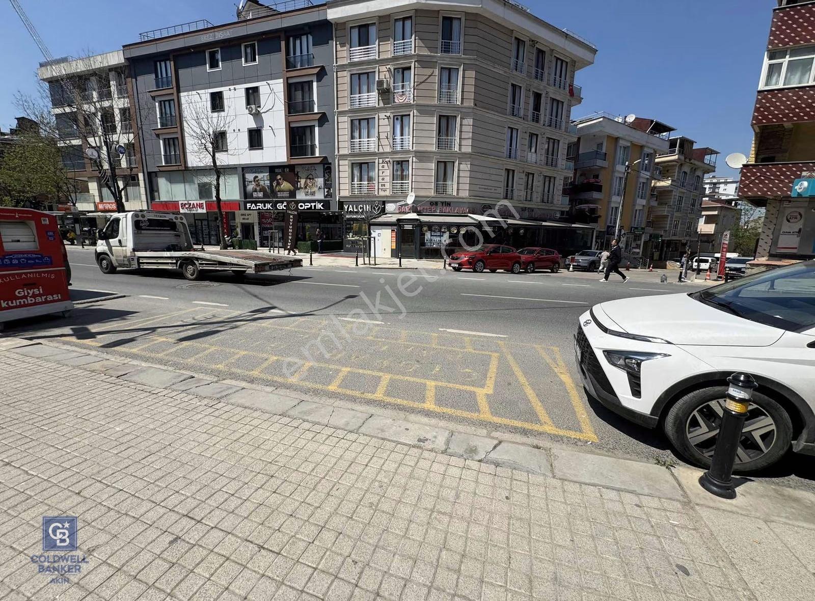 Sancaktep Yenidoğan Bahçelievler Caddesine Cephe Kiralık Dükkan - Görsel 4