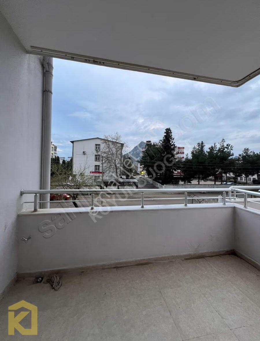 Koyuncuoğlu'ndan İmam Hatip Sokakta Kiralık 2+1 Kullanışlı Daire - Görsel 3