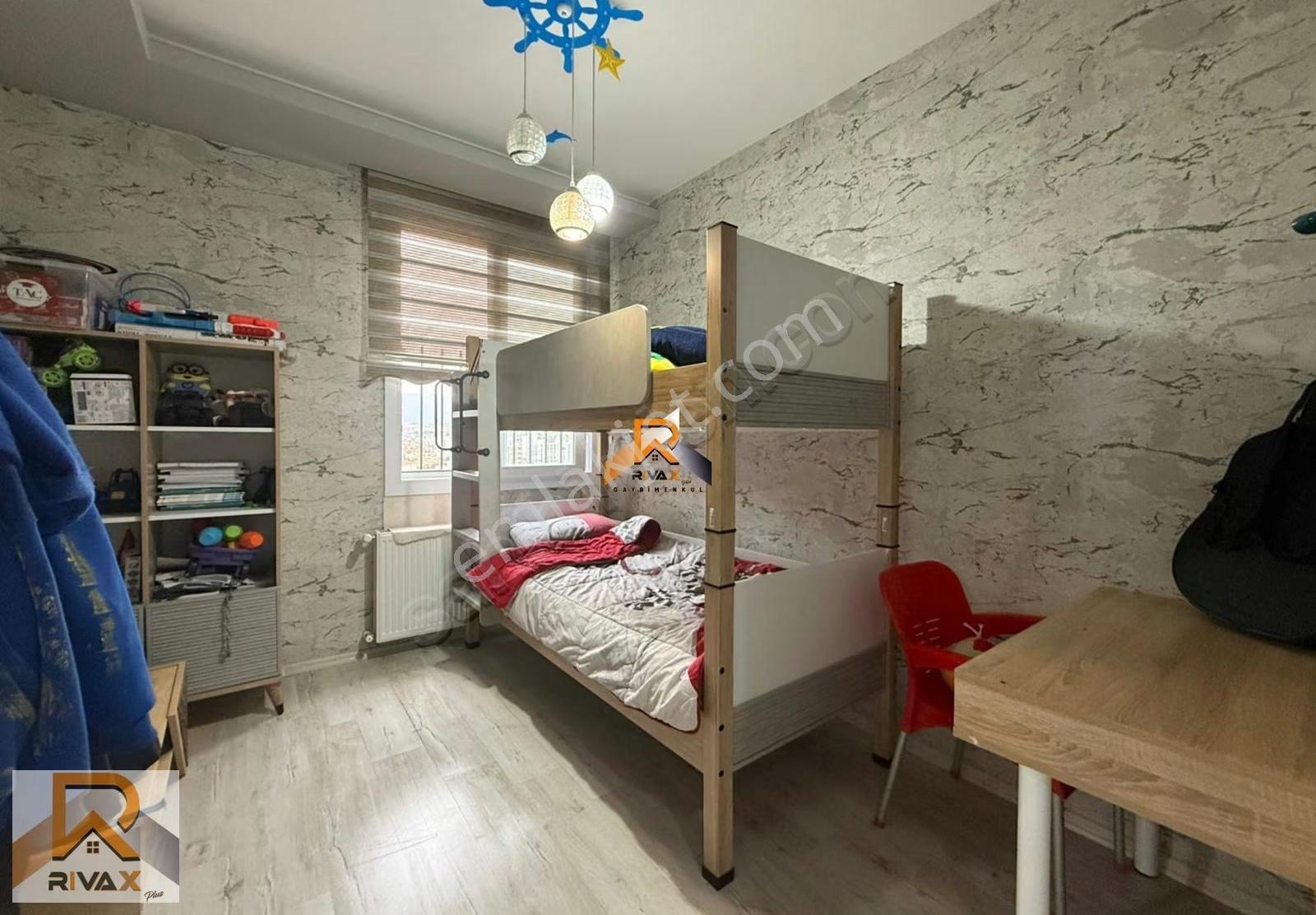 Rivax'tan Akdeniz Mah'de Geniş Oturum Havuzlu Lüks 4+1 - Görsel 24