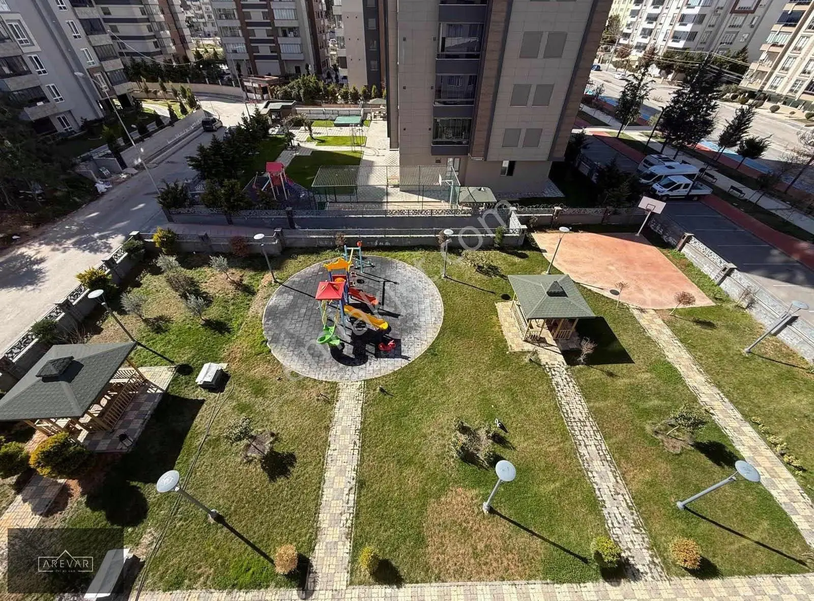 Osmangazi De 3 Yaşında 3+1 170 M2 4.kat Yerden Isıtmalı - Görsel 3