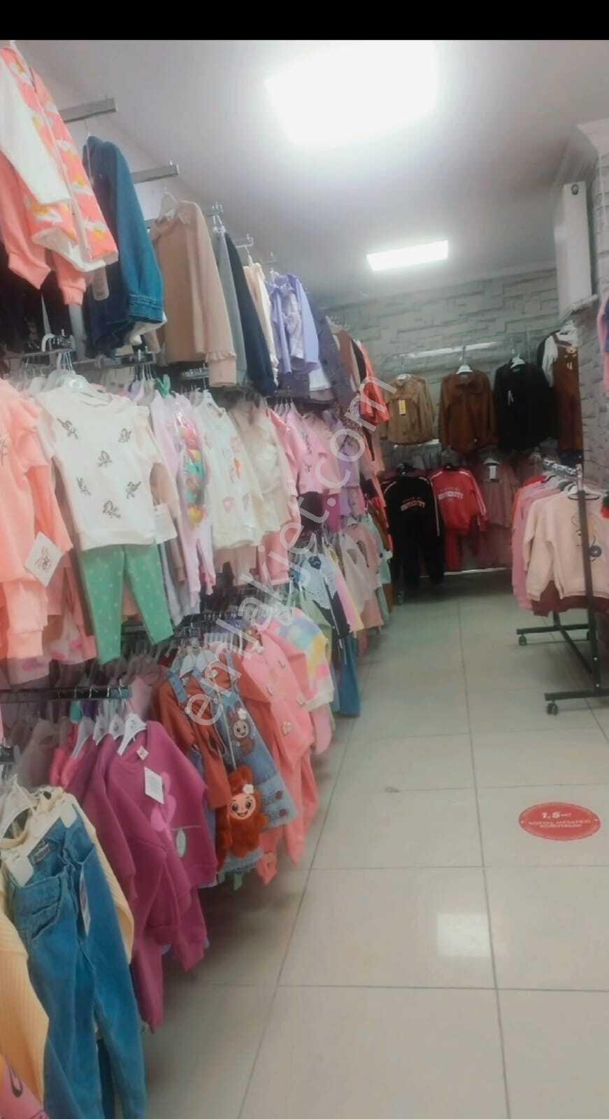 Yeniyol Mahallesi Uğur Mumcu Caddesinde Faal Çocuk Giyim Mağazası - Görsel 6