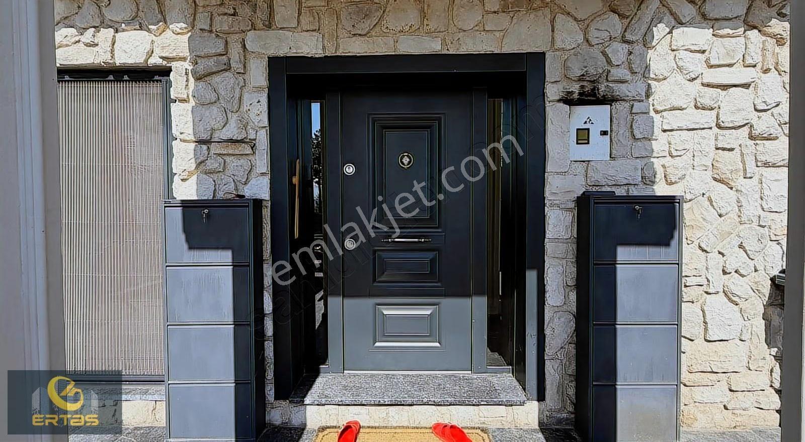 Göl Kenarında Prestijli Yaşam. Satılık Müstakil Villa - Görsel 6