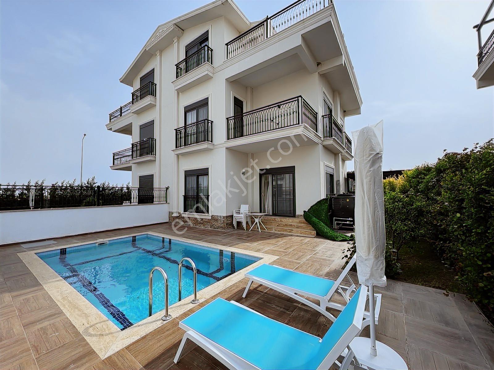 Belek'te 4+1 Ultra Lüks Müstakil Havuzlu Villa
