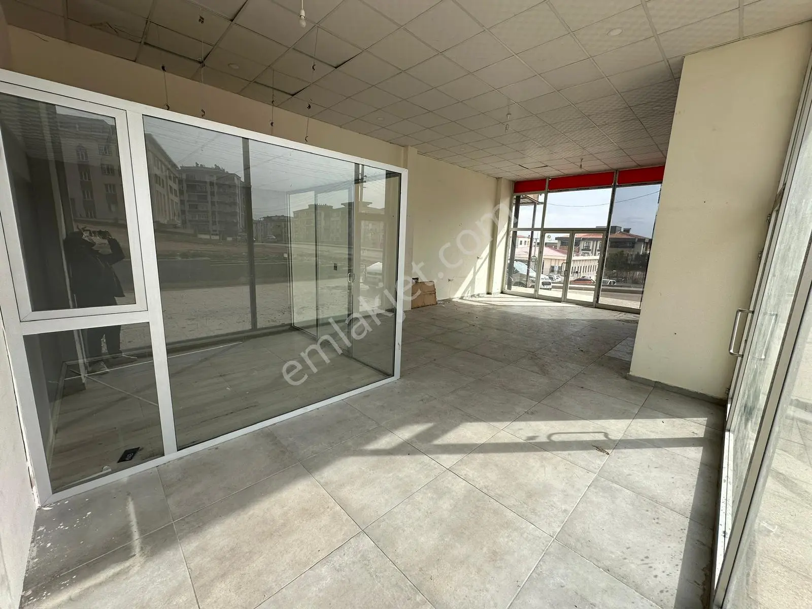Repa Gayrimenkul Emin Darıcıoğlu Burak Mah Kiralık Köşe Dükkan - Görsel 5