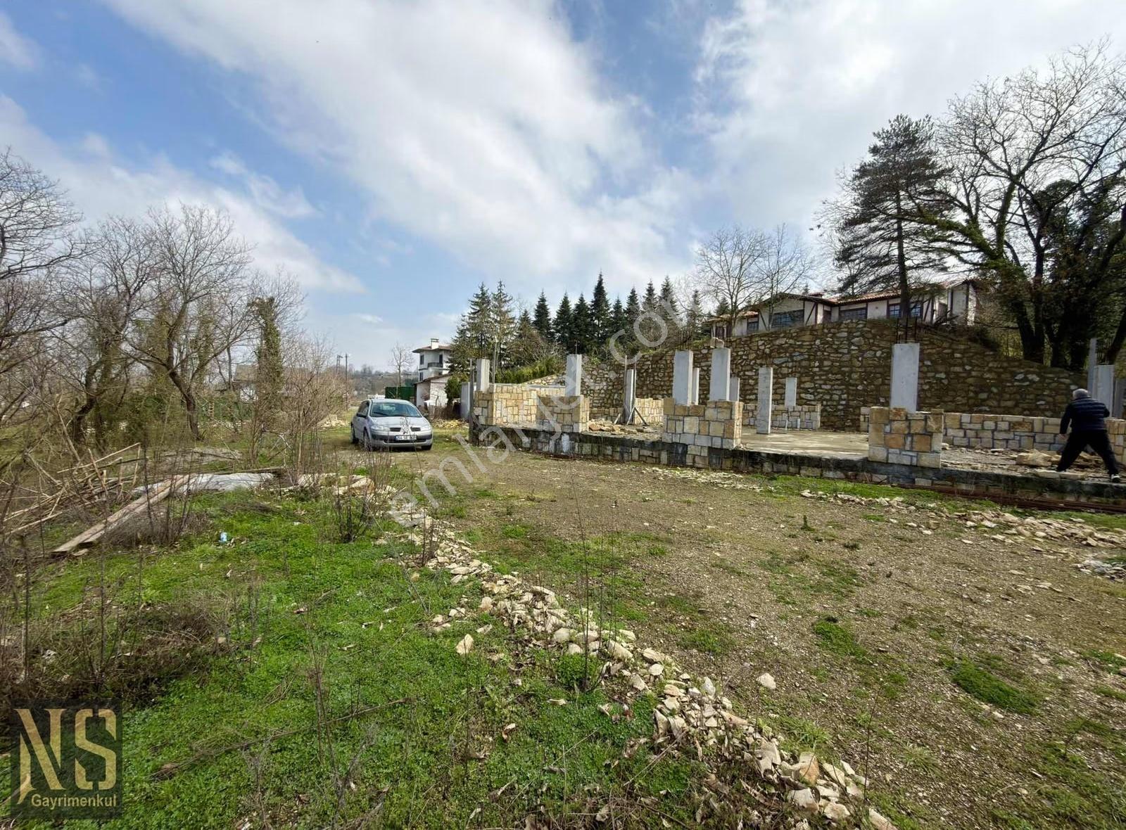 Sapanca İlmiye'de Göl Manzaralı İmarlı Ruhsatlı Arsa - Görsel 4