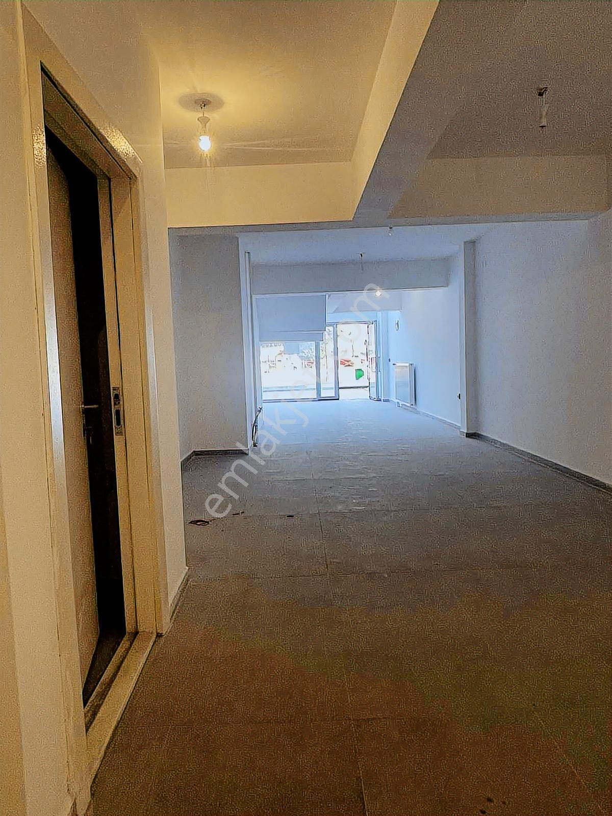 Atatürk Bulvari Tramvay Yolunda 300 M2 3 Katlı Dükkan - Görsel 7