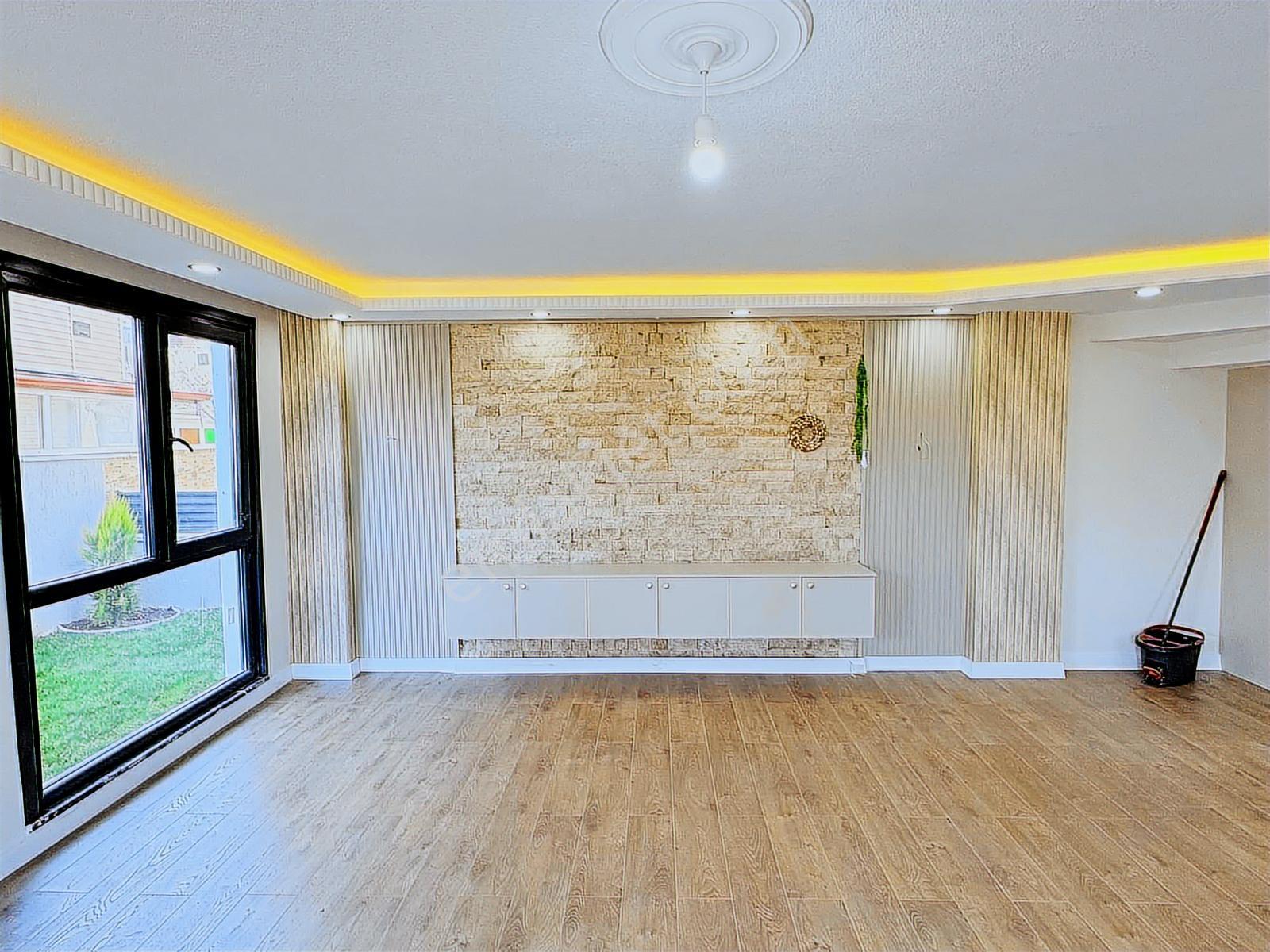 Yeniçiftlik Merkezde Lüks Müstakil 4+1 İskanlı Villa - Görsel 3