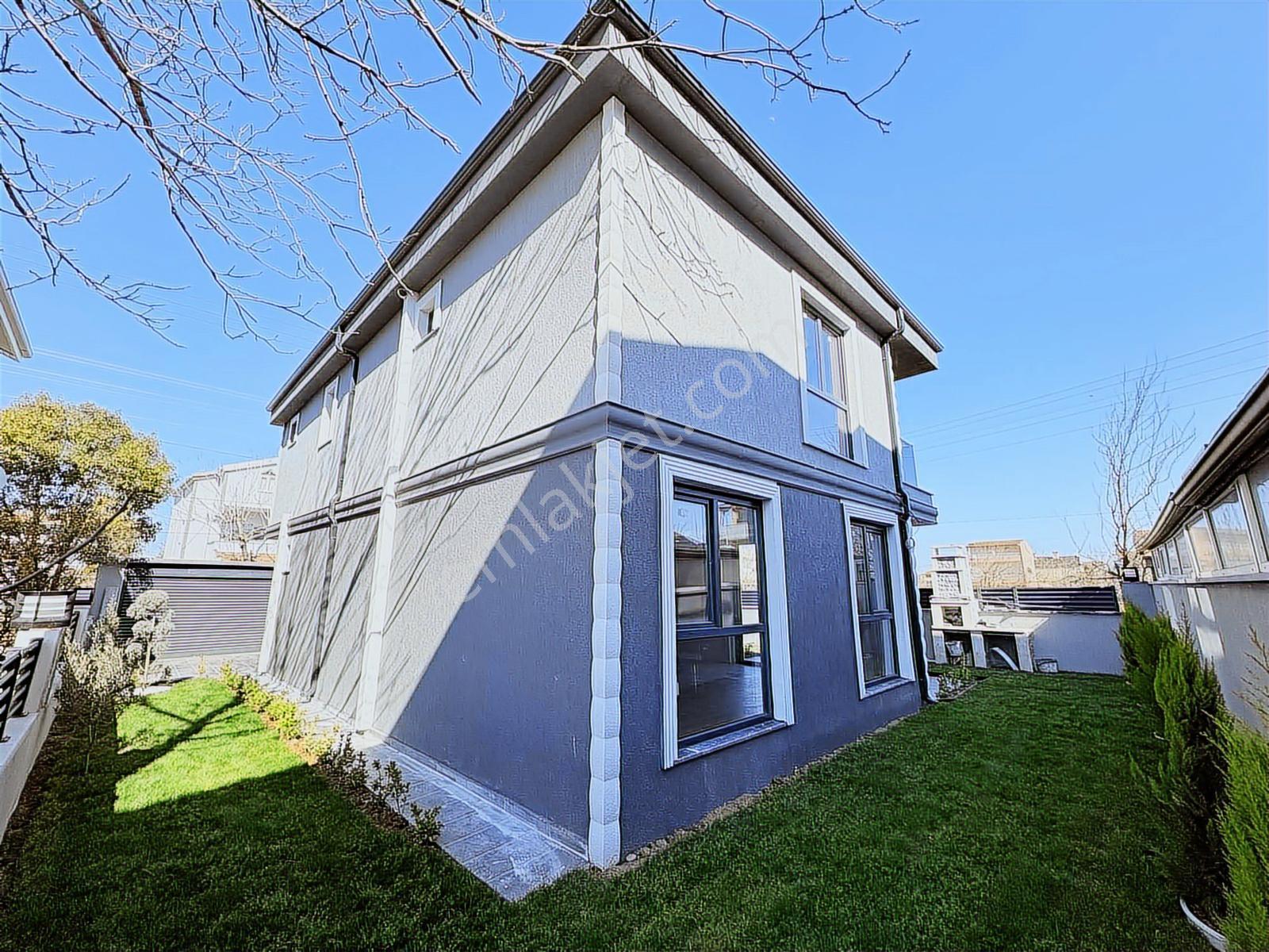 Yeniçiftlik Merkezde Lüks Müstakil 4+1 İskanlı Villa - Görsel 23