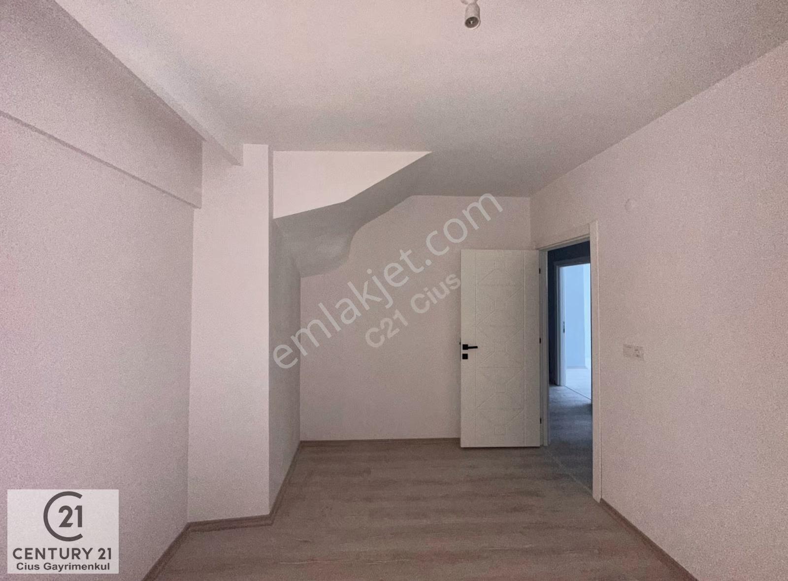 C21 Cius; Önü Açık Geniş 4+1 Satılık Dubleks Daire - Görsel 2