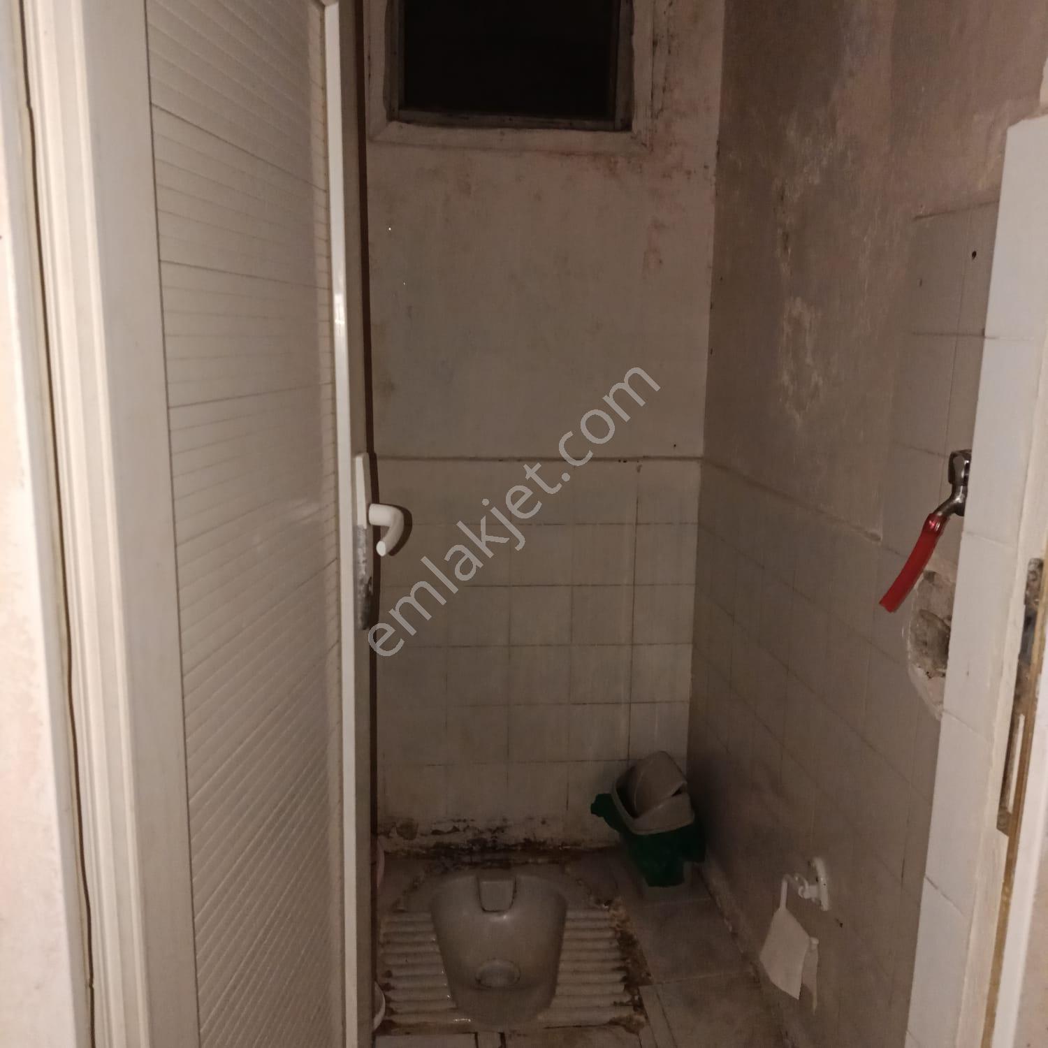 Karabağlar Yunus Emrede İmar Barışlı 3 Katlı 110 M2 Komple Satılık Bina - Görsel 9