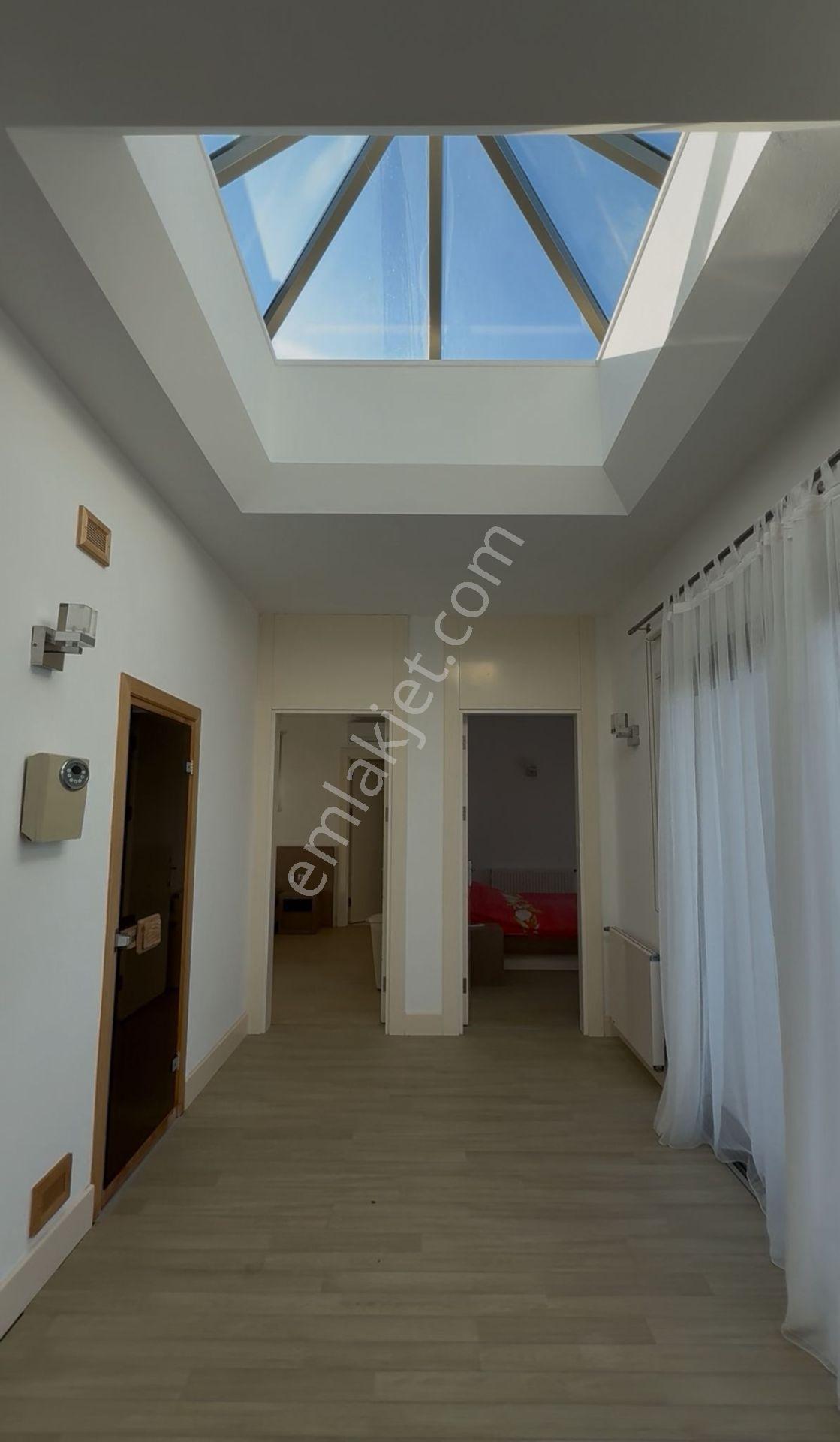 Bodrum Gümüşlük’te Eşsiz Konumda Denize Sıfır Lüks Villa - Görsel 23