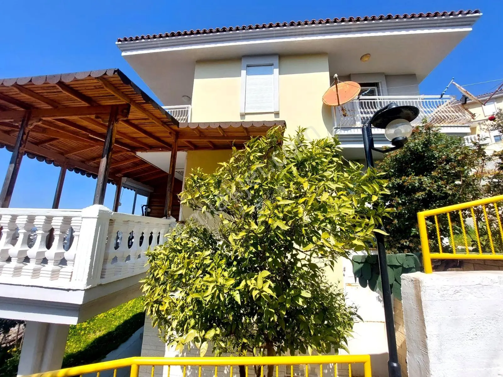 İzmi̇r Seferi̇hi̇sar Doğanbey De Deni̇z Manzaralı Sezonluk Ki̇ralık Yazlık 3+1 - Görsel 4