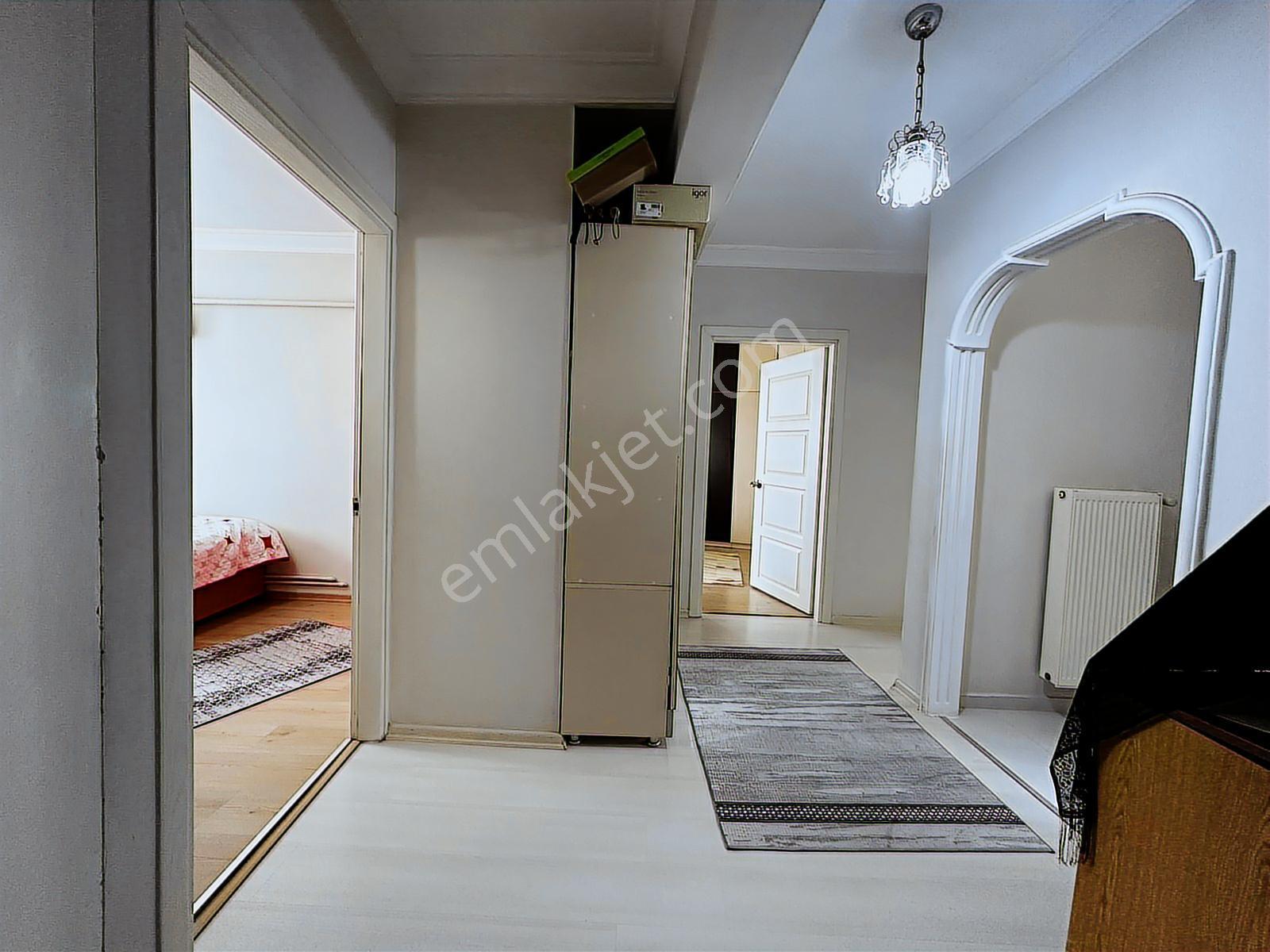 Remax Advantage'dan Caddeüstü Yenilenmiş 120m2 2+1 - Görsel 15