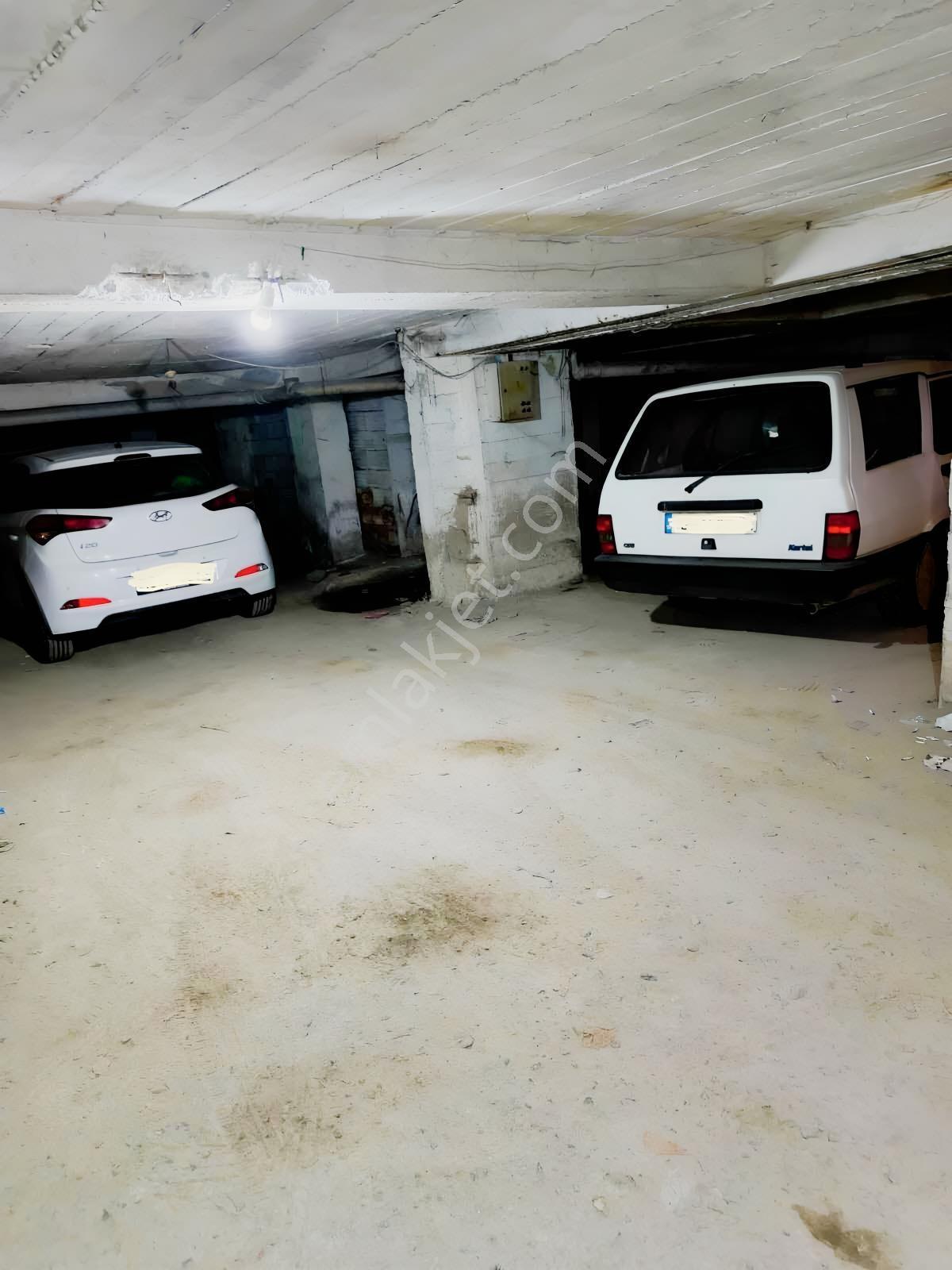 Remax Advantage'dan Caddeüstü Yenilenmiş 120m2 2+1 - Görsel 3