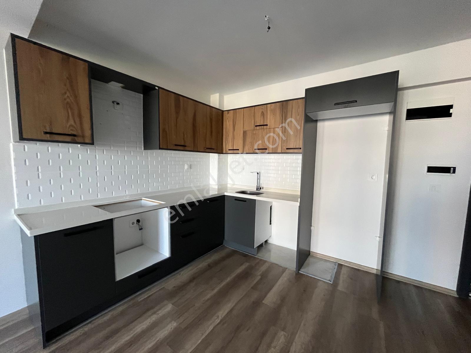 Faruk Güler Gayrimenkulden Gülerkent'te 1+1 Kiralık Daire - Görsel 2
