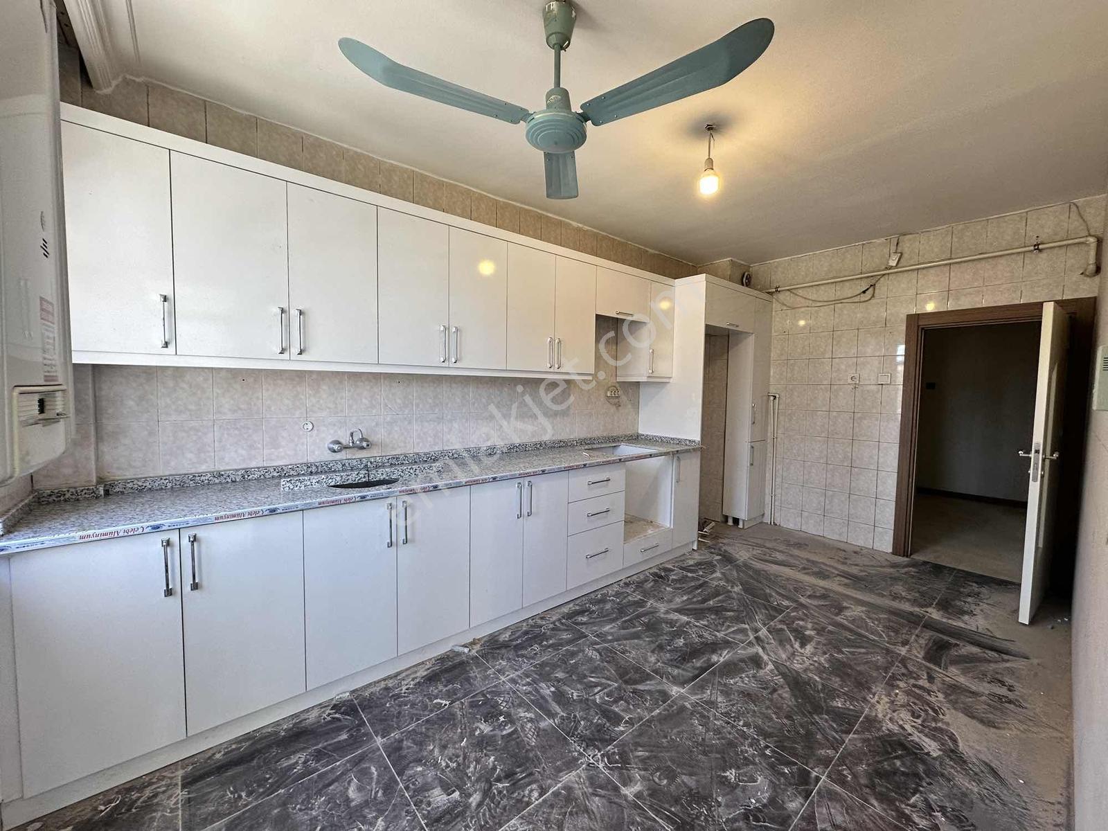 Urfa Bulvarı Üzerinde 3+1 Kiralık Daire - Görsel 2