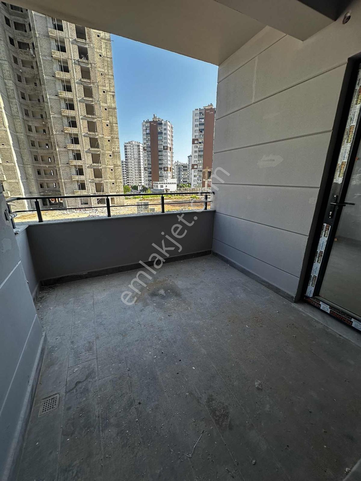Uçanyapı'dan Yatırımlık 1+1 Havuzlu Site İçerisi - Görsel 3