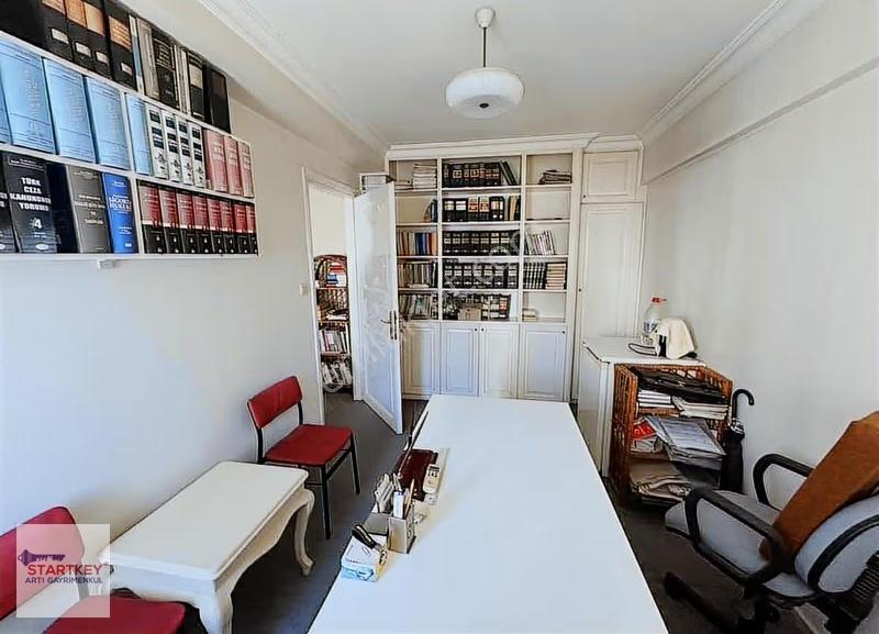 Karşıyaka Çarşı Merkez İş Hanında Eşyalı Kiralık 1+1 Büro Ofis - Görsel 6