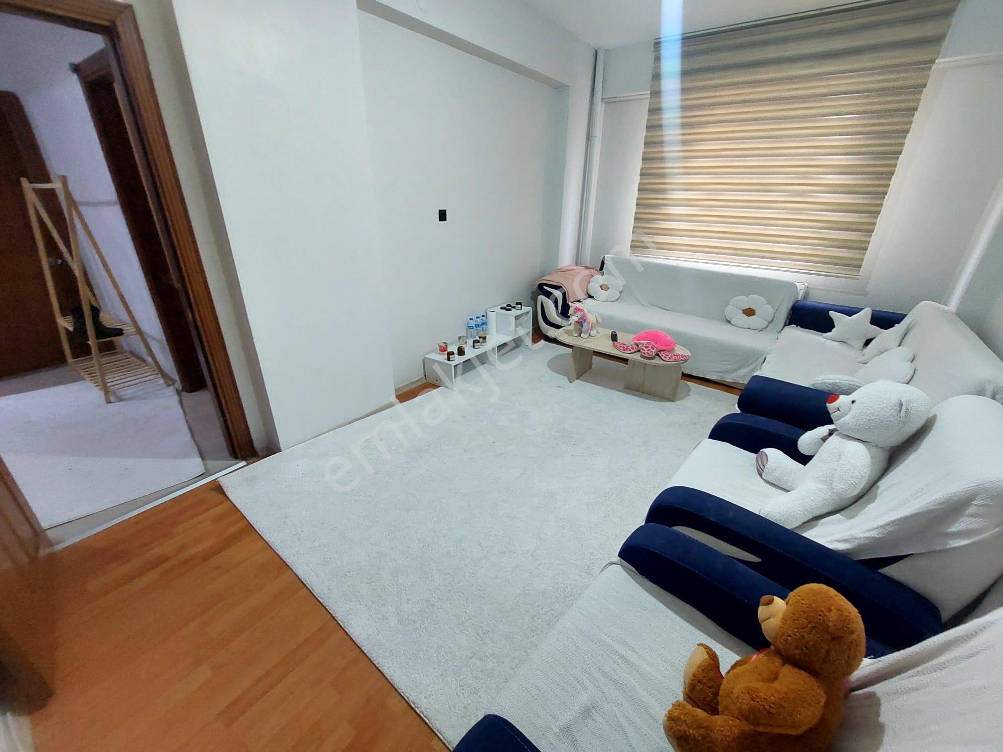 Recep Ümit Emlak'tan Hatboyu-1 Caddesi Üzerinde Kiralık Full Eşyalı 2+1 Temiz Ferah Daire - Görsel 15