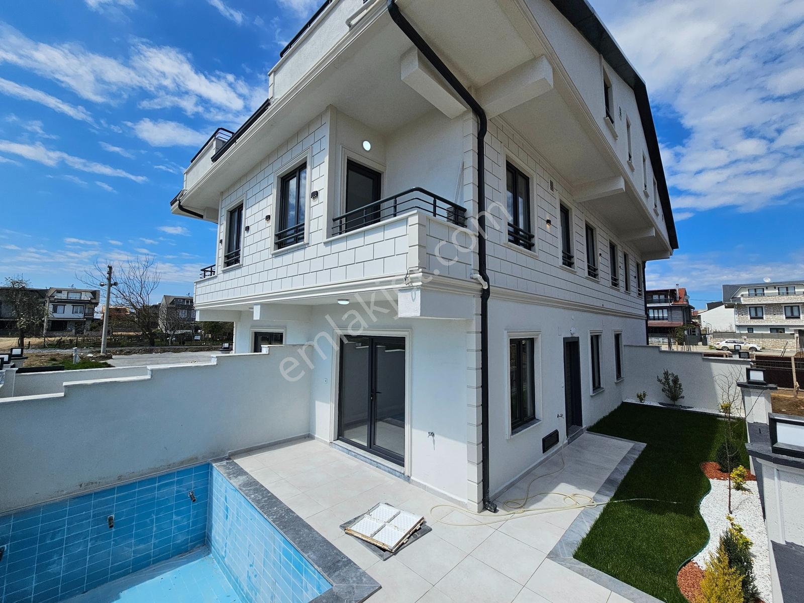 Deniz'den 4+1 Ayrı Mutfaklı, Havuzlu Villa- Tanıtım Videolu - Görsel 13