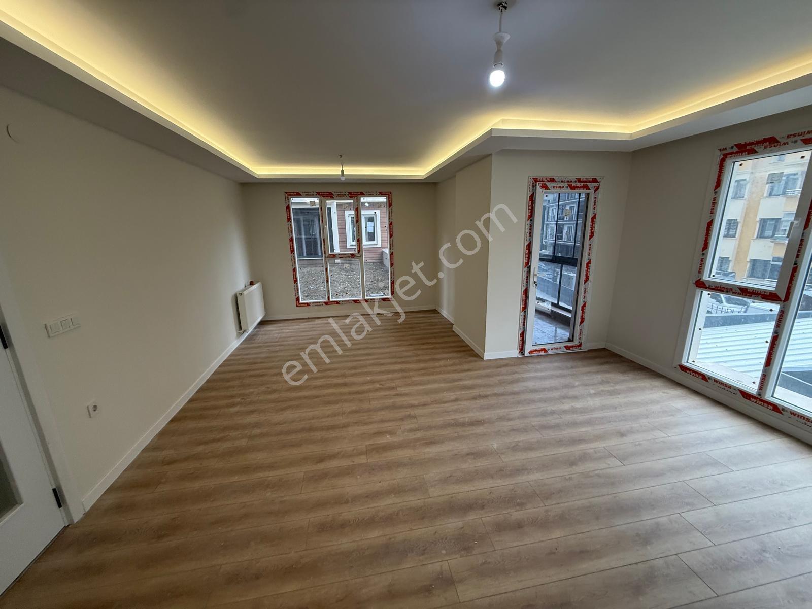Küçükçekmece Tepeüstü'nde Sıfır, Site İçinde Lüks 3+1 Daire - Görsel 7