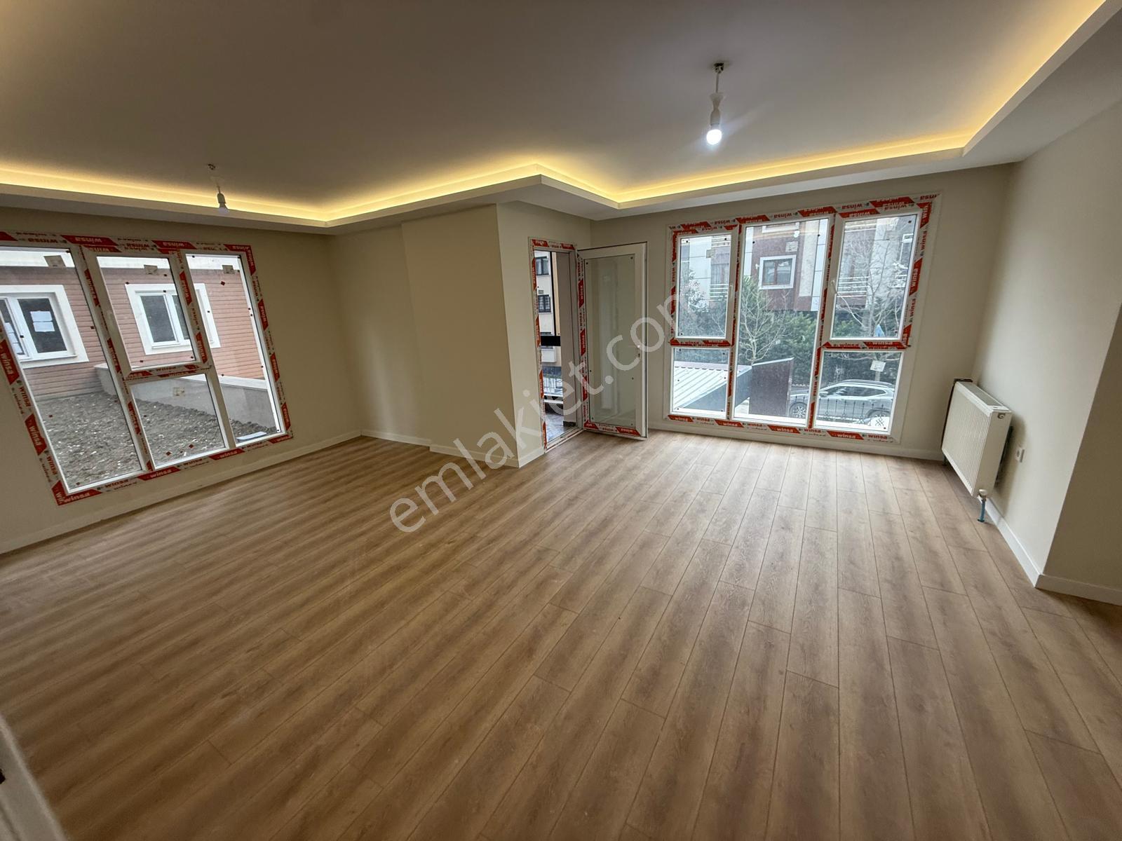 Küçükçekmece Tepeüstü'nde Sıfır, Site İçinde Lüks 3+1 Daire - Görsel 12
