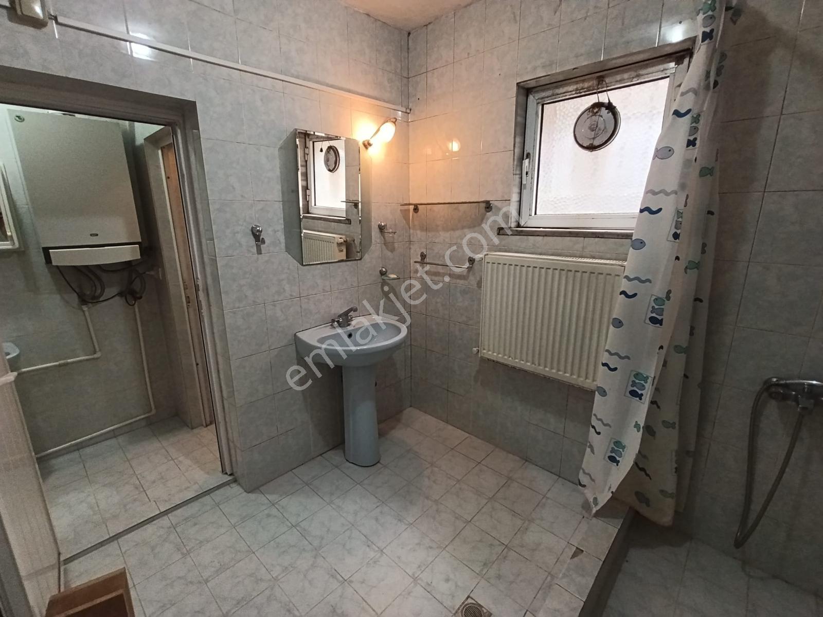 Selçuk Bey Mahallesi 3 Katlı Garajlı Bina - Görsel 15