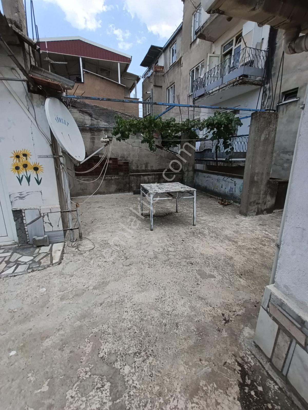 Selçuk Bey Mahallesi 3 Katlı Garajlı Bina - Görsel 27