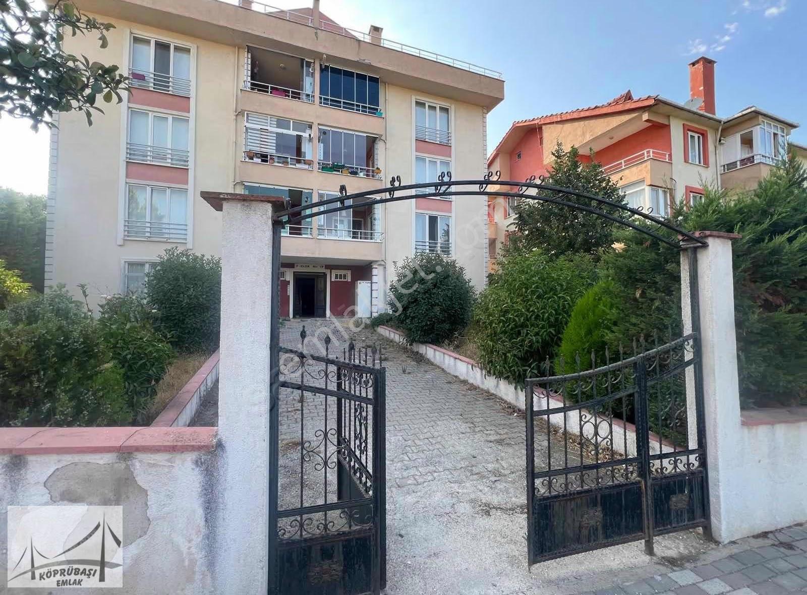 Köprübaşı Emlaktan Kiralık 2+1 Bahçe Dubleks