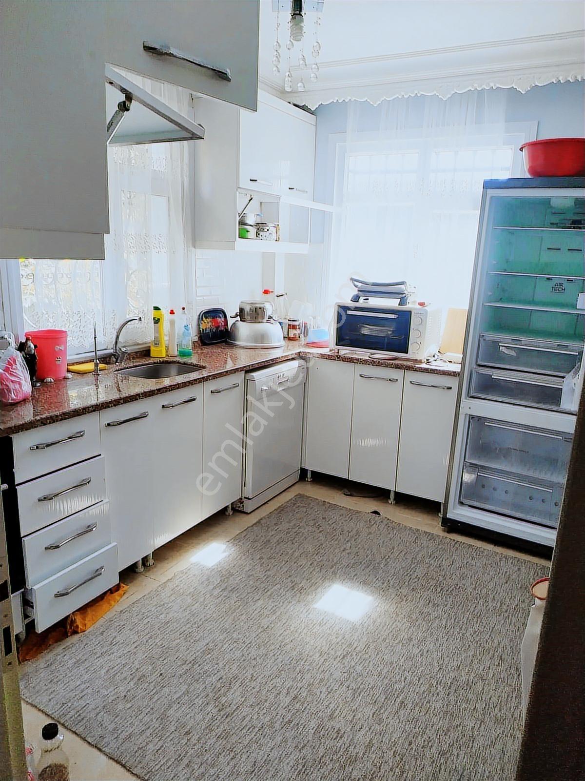 Yeniçiftlik Sahile 5 Dk Triplex Villa Deniz Manzaralı Köşebaşı - Görsel 10