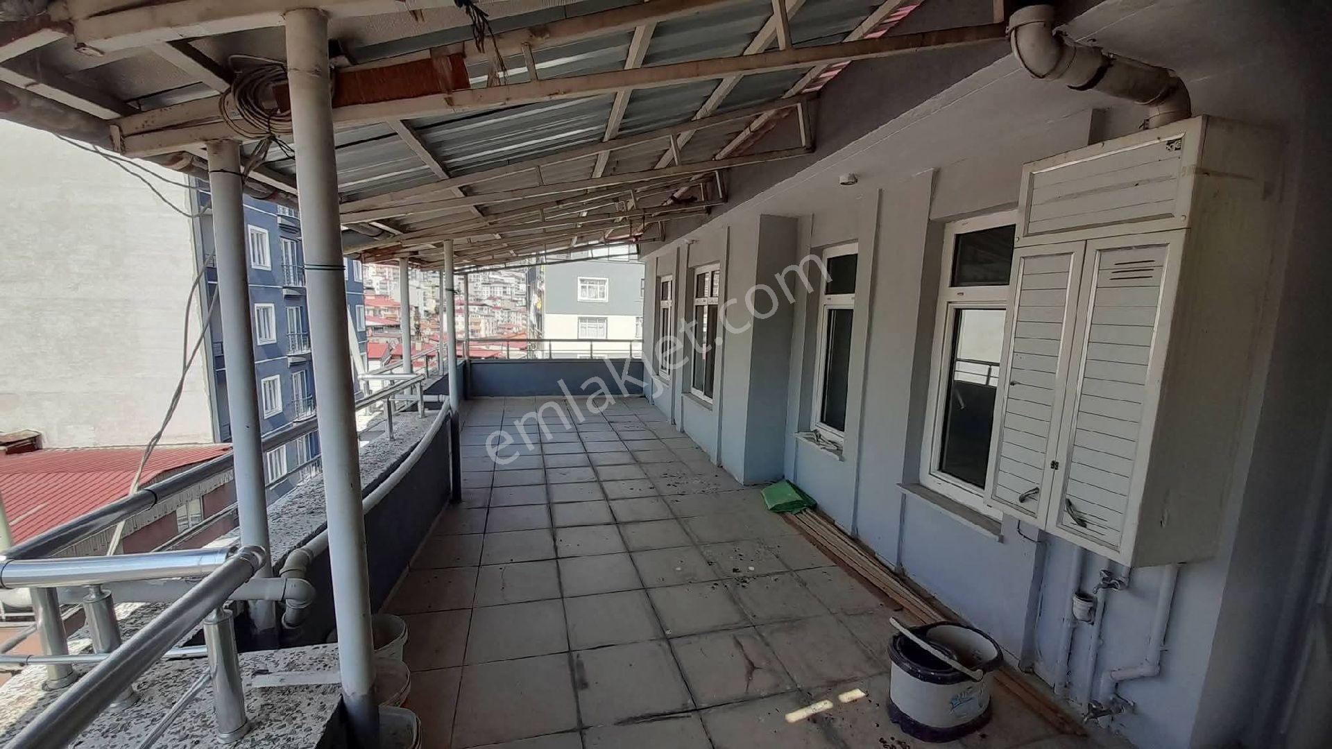Samsun İlkadım Selahiye Mahallesi'nde Kat Tapulu Asansörlü 4+1 - Görsel 4
