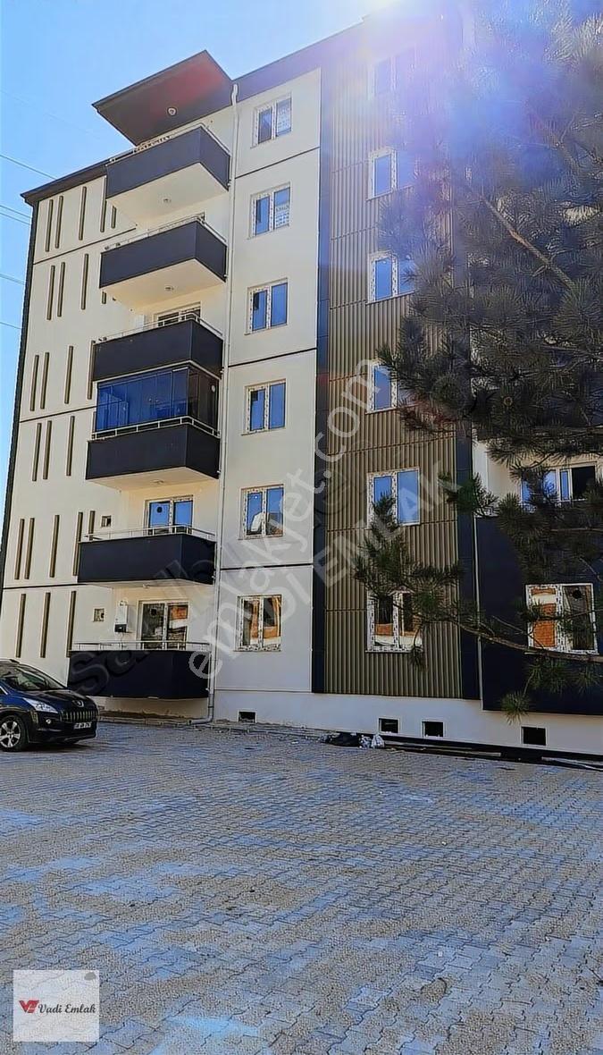 Kaşıkçıbağları Mahallesinde Satılık 1+1 Daire | Vadi Emlak