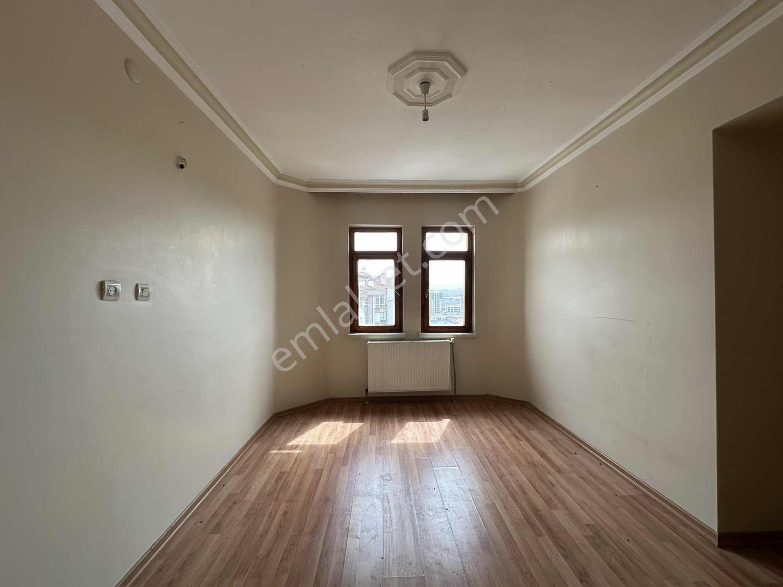 Nova'dan 3+1 Hastane Yakını Manzaralı Kiralık Daire - Görsel 8