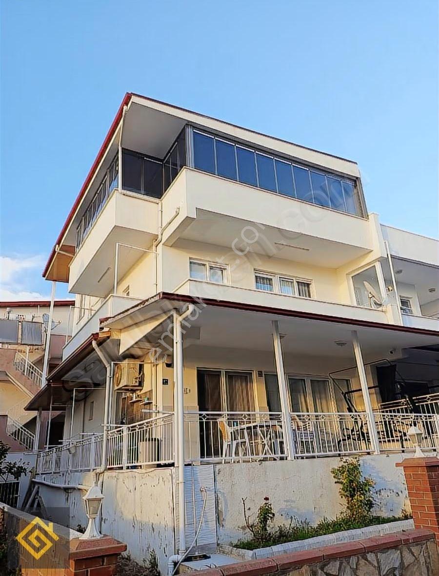 Kuşadası Avm.ye Çok Yakın Masrafsiz Deniz Manzarali Havuzlu 3+2 - Görsel 6