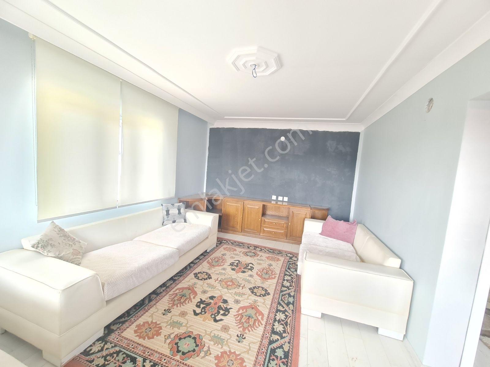 Tatlarda Hazır Bahce Evli - Görsel 2
