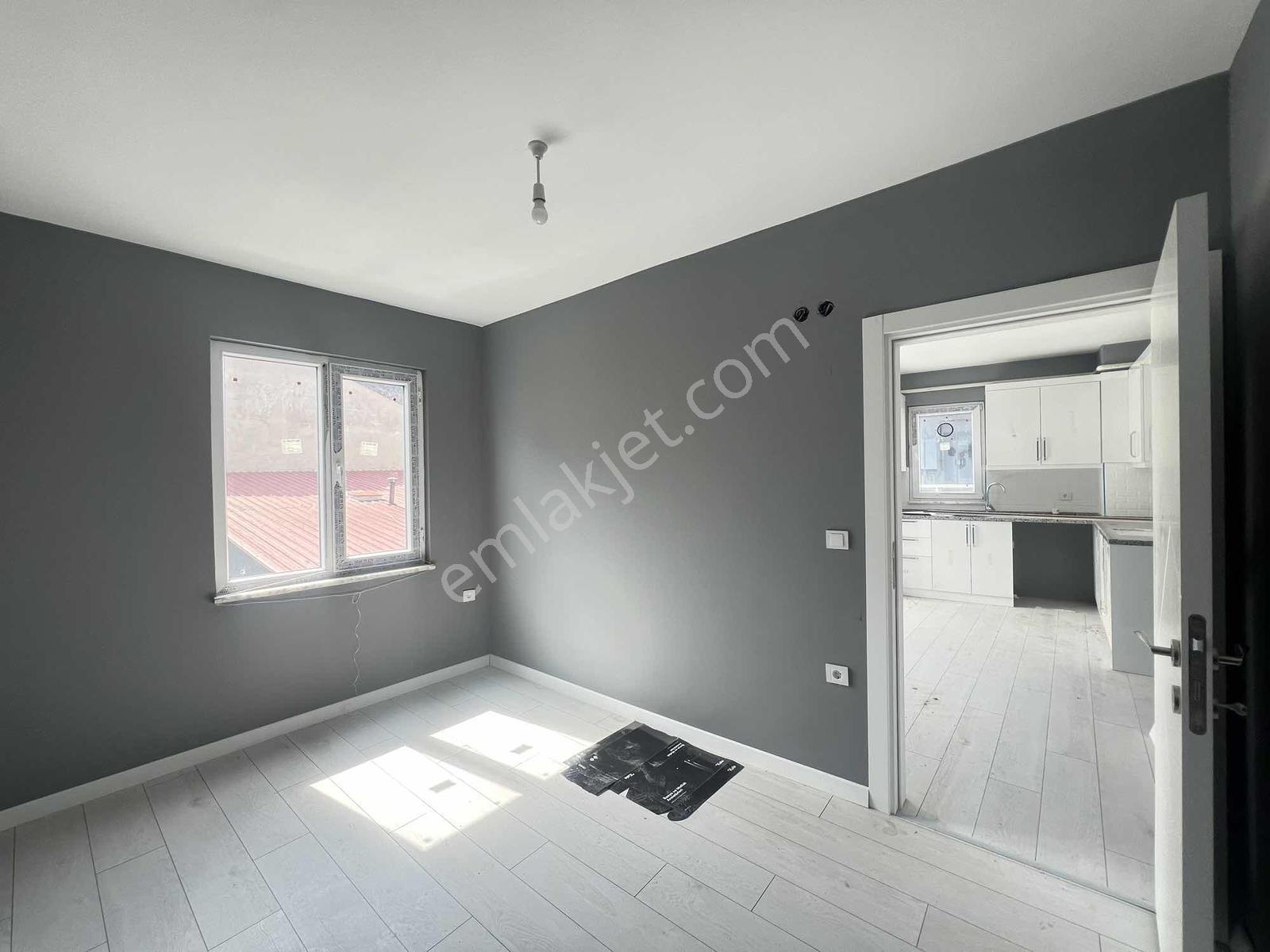 Ulaş Gayrimenkulden Akyazı Sağlık Ocağı Mevki Satılık 1+1 - Görsel 23