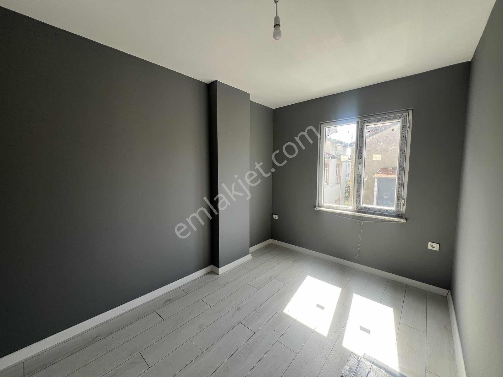 Ulaş Gayrimenkulden Akyazı Sağlık Ocağı Mevki Satılık 1+1 - Görsel 32