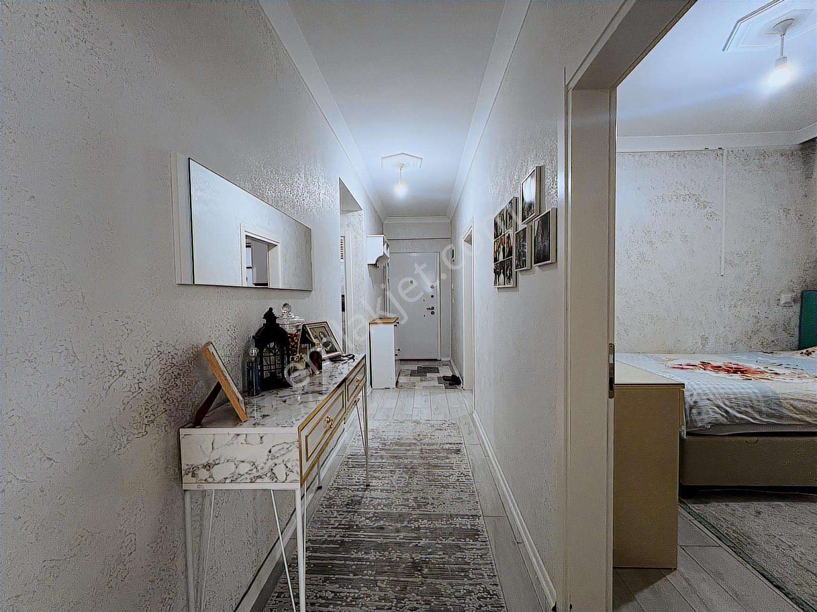 Erenler Yeni Mahallede 3+1 Ara Kat Merkezi Konumda Satılık Daire - Görsel 21