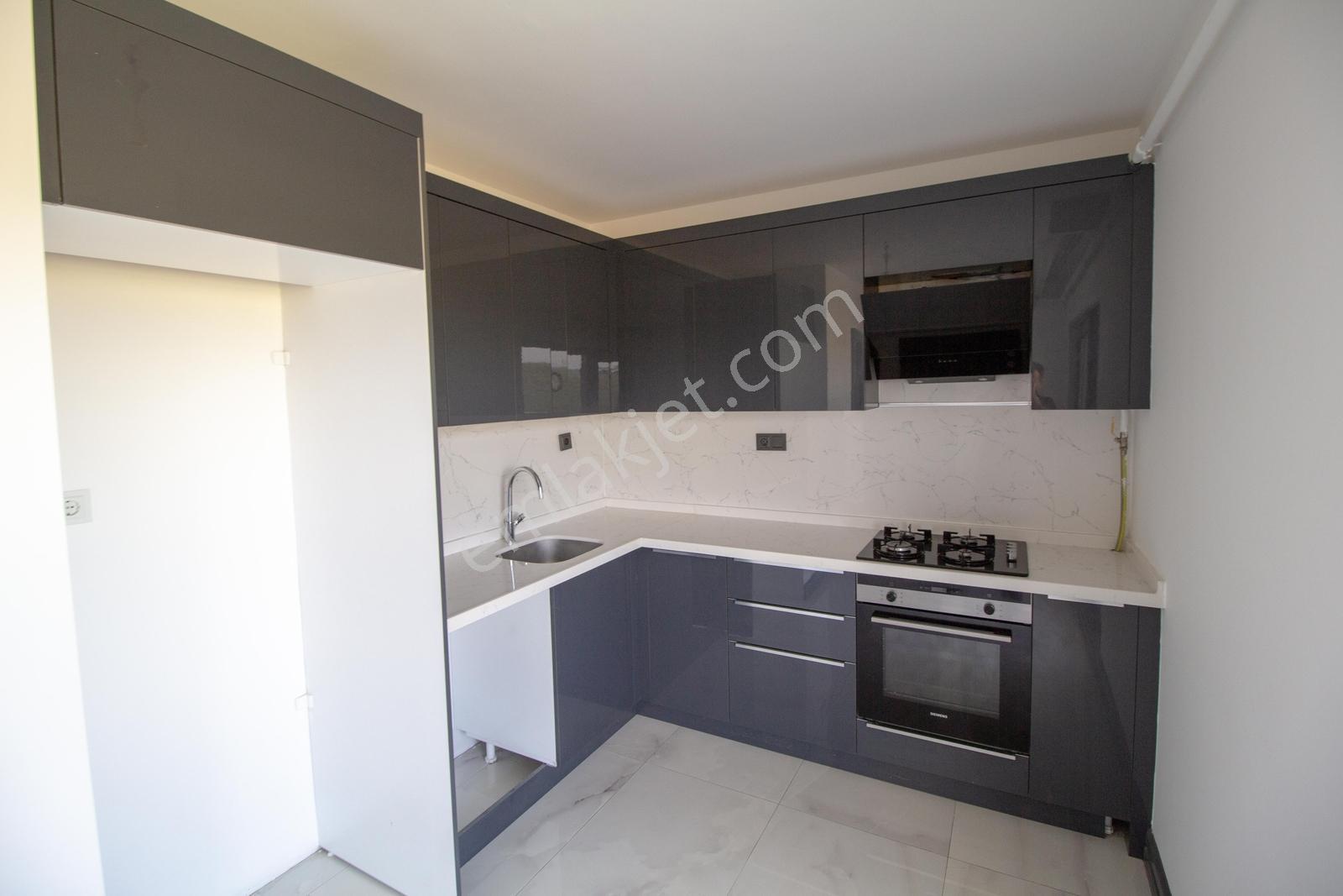 Hasanağa Kızlıcıklıda 3+1 155 M2 Dubleks Havuzlu Sitede - Görsel 6