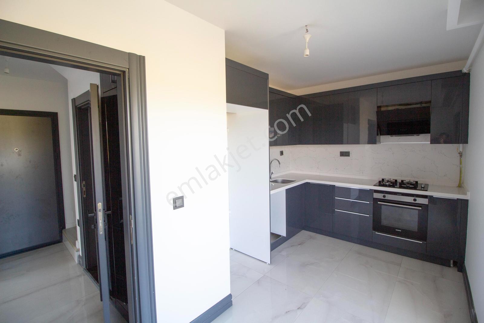 Hasanağa Kızlıcıklıda 3+1 155 M2 Dubleks Havuzlu Sitede - Görsel 7