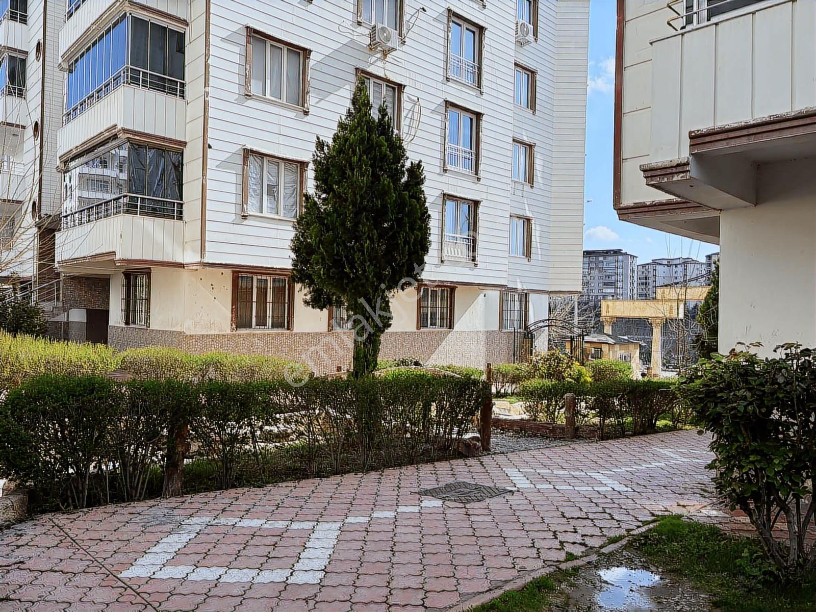 Alaaddin Okçu K İ R A L I Y O R Çamlıtepe'de Site İçersinde 3+1 - Görsel 4