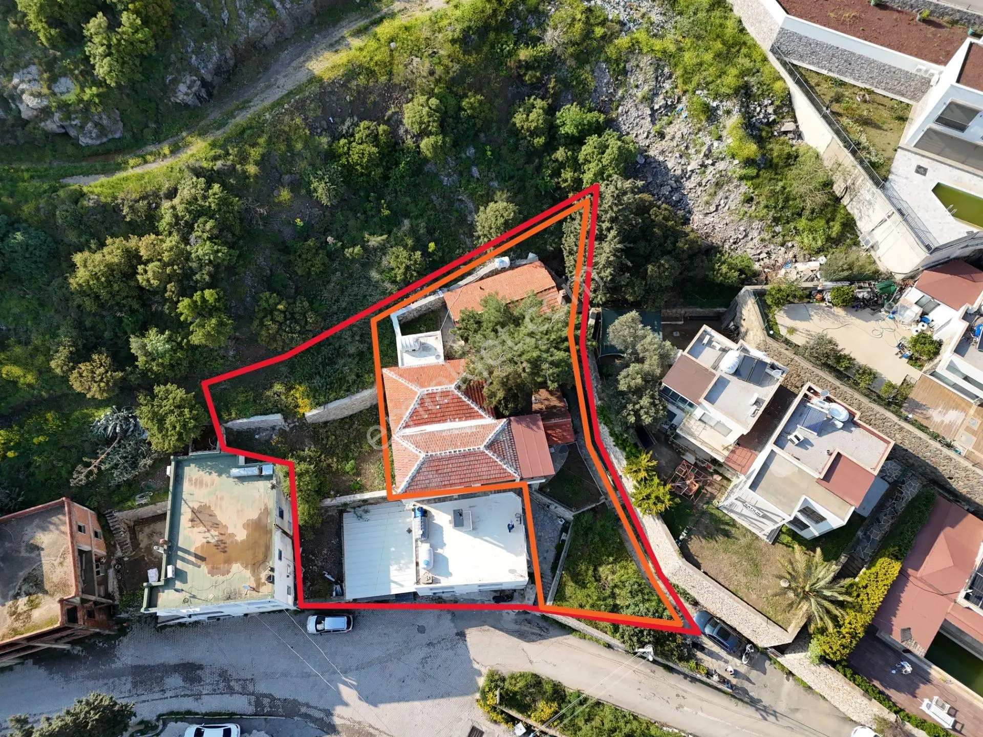 Bodrum Yaka’da 3 Evli 400m2 Hisseli Arsa Yatırım Fırsatı