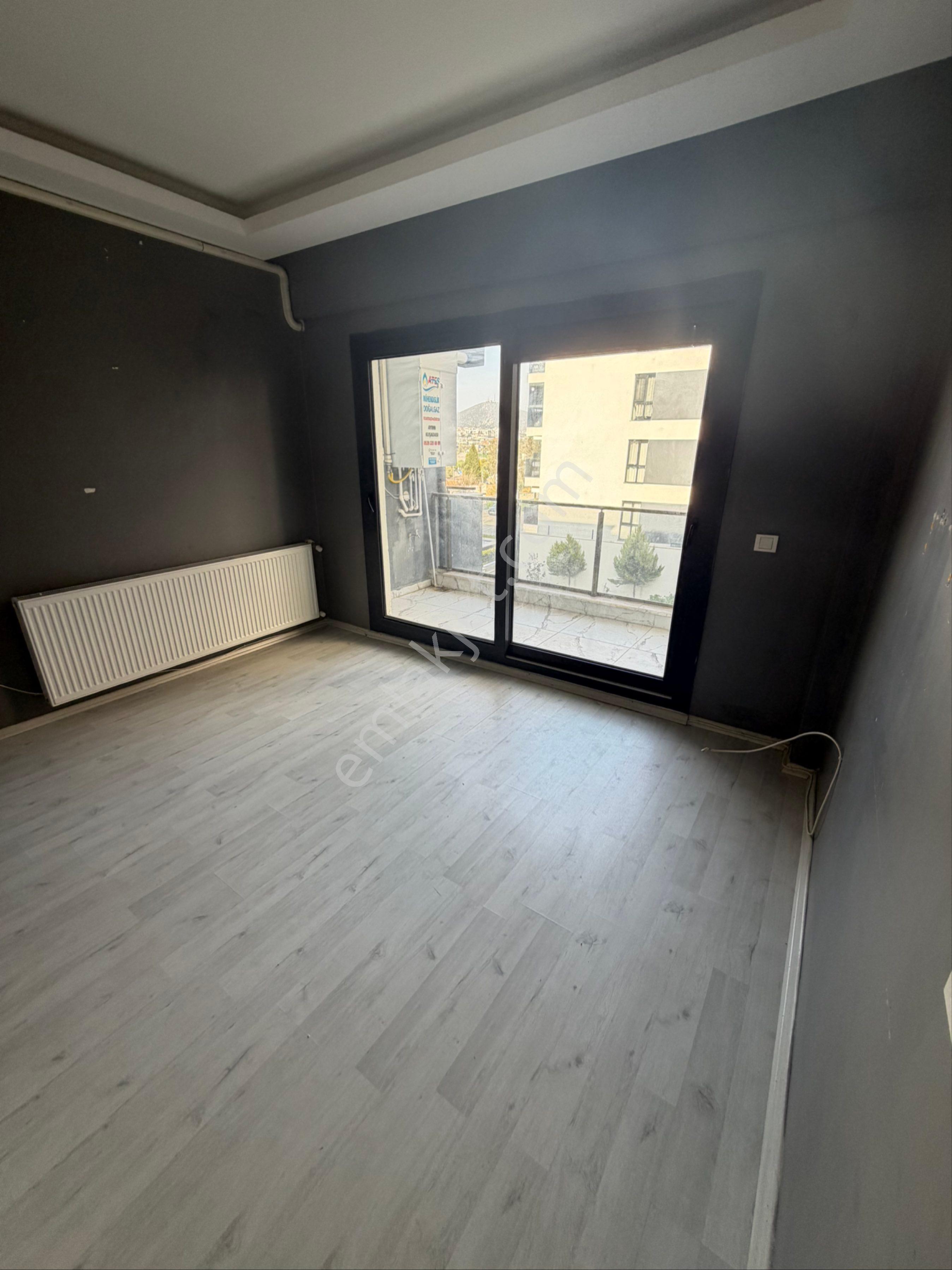 Değirmendere De Doğalgazlı Sürekli Kiralık 1+1 - Görsel 4