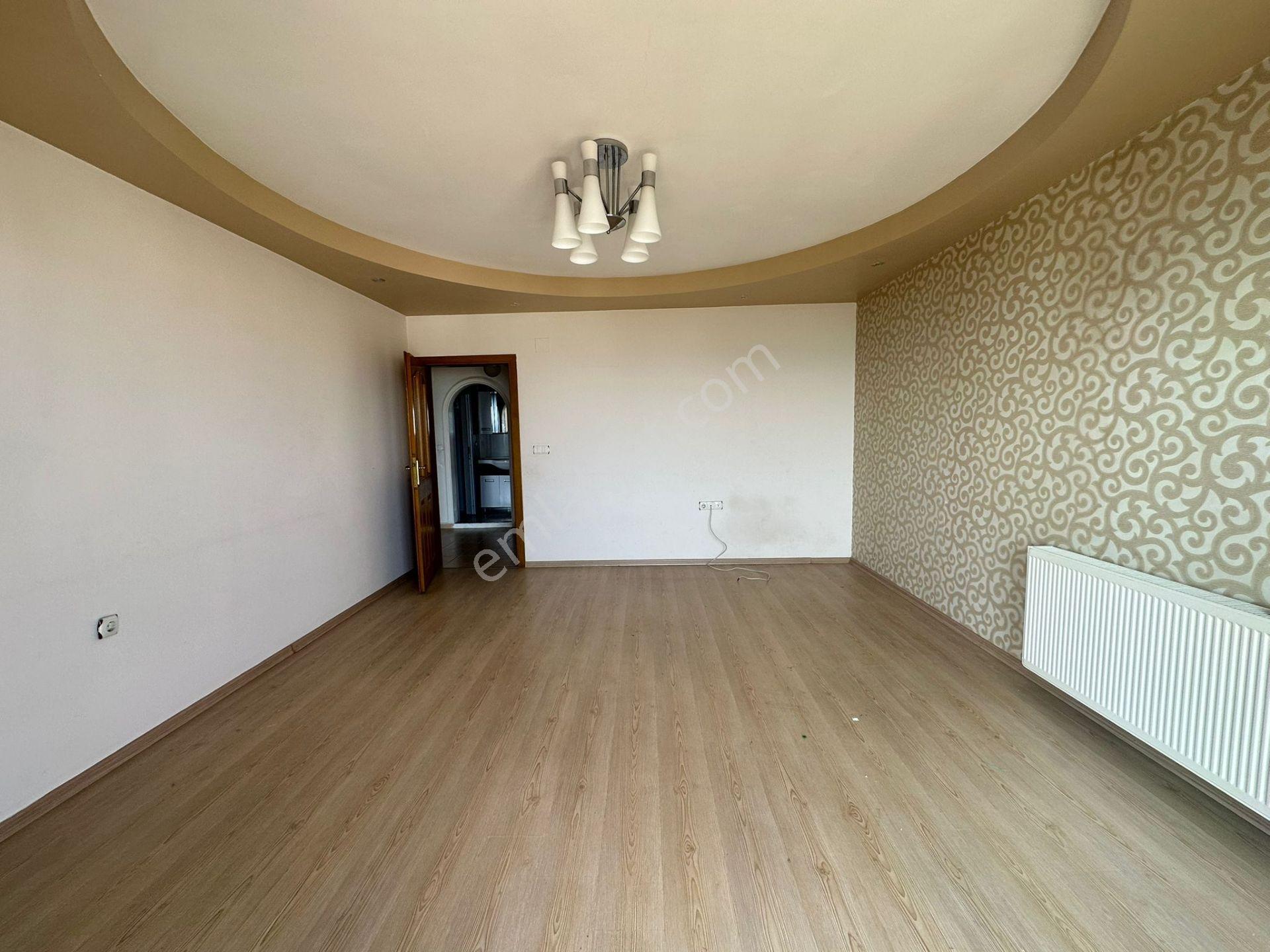 Erdemli Merkezde Deniz Manzaralı Satılık 4+1 Daire (240m²) - Görsel 26