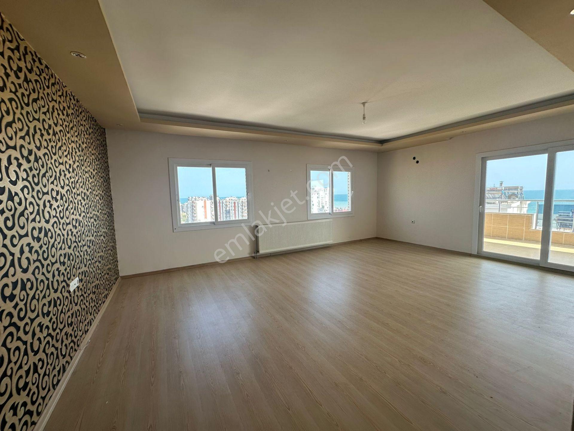 Erdemli Merkezde Deniz Manzaralı Satılık 4+1 Daire (240m²) - Görsel 16