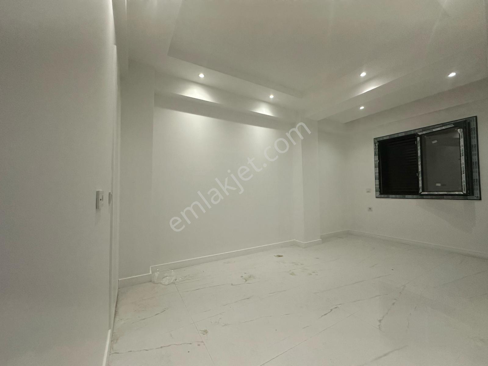 Demirler'den Naz Bayrak'ta Cadde Üstü 3+1 Kiralık Daire - Görsel 13