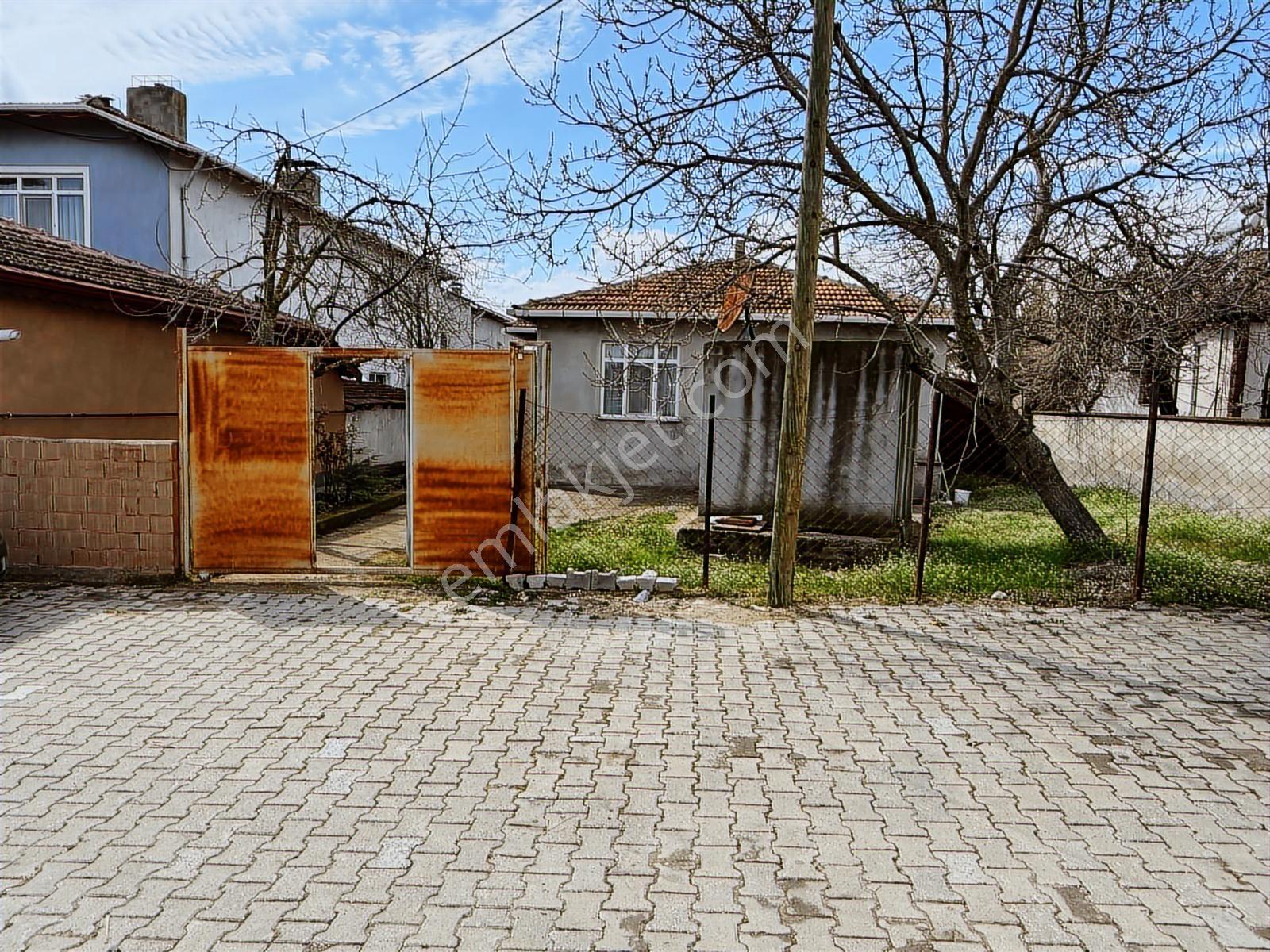 Edirne Süloğlunda Satılık Bahçelı Doğalgazlı Müstakil Ev - Görsel 15