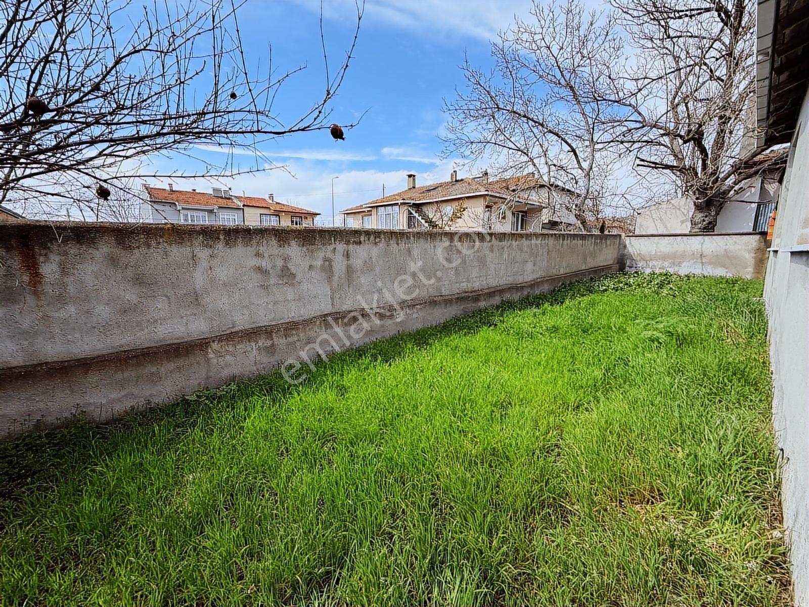 Edirne Süloğlunda Satılık Bahçelı Doğalgazlı Müstakil Ev - Görsel 11